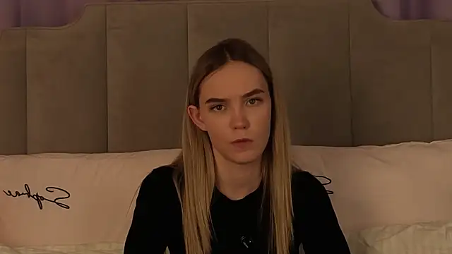 Snapshot of NikkiRyx chatting on 04/16/26, 09:39 NikkiRyx online show from 04/16/26, 09:39