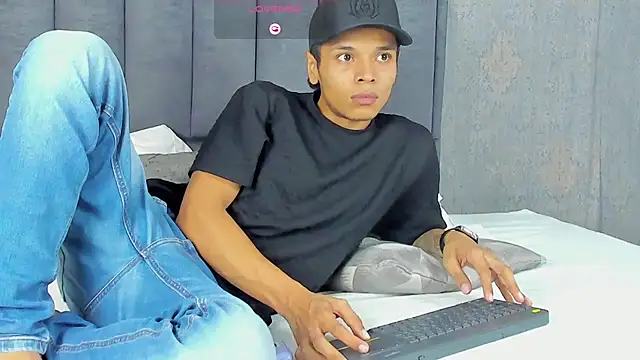 Alejandroo Montenegro online show from 03/14/26, 01:23