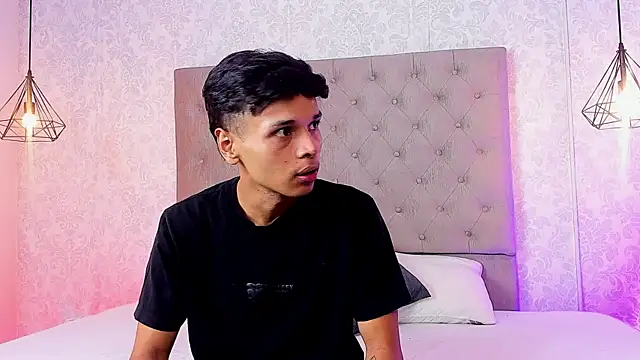 Alejandroo Montenegro online show from 05/24/26, 12:15