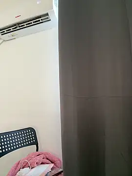 Snapshot of MelaFoxx chatting on 02/08/26, 01:14 MelaFoxx online show from 02/08/26, 01:14