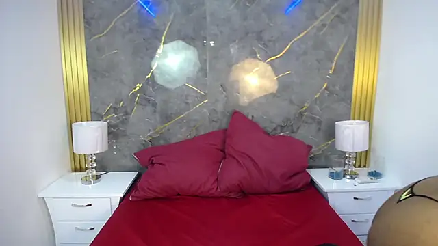 JORDAN MOOR online show from 04/08/26, 12:05