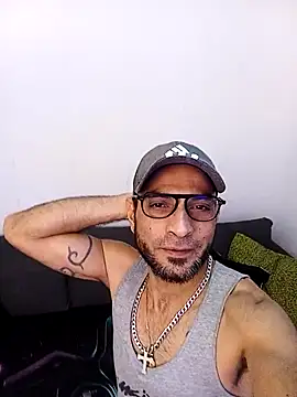 yoahotpetrafiery online show from 02/19/26, 11:01