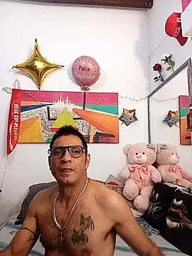 Snapshot of yoahotpetrafiery chatting on 03/19/26, 11:09 yoahotpetrafiery online show from 03/19/26, 11:09