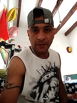 Snapshot of yoahotpetrafiery chatting on 04/09/26, 10:42 yoahotpetrafiery online show from 04/09/26, 10:42