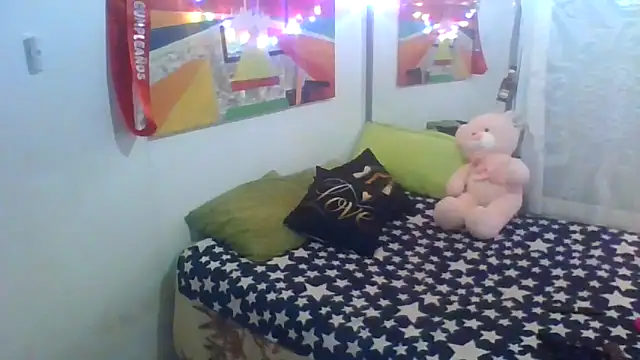 Snapshot of yoahotpetrafiery chatting on 04/11/26, 12:15 yoahotpetrafiery online show from 04/11/26, 12:15