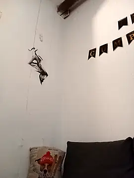 Snapshot of yoahotpetrafiery chatting on 04/17/26, 09:07 yoahotpetrafiery online show from 04/17/26, 09:07