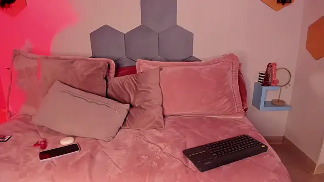 Snapshot of Afrodita_sweeet chatting on 02/26/26, 08:41 Afrodita sweeet online show from 02/26/26, 08:41