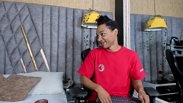 Snapshot of dafne_and_erick_ chatting on 07/11/26, 04:26 dafne and erick online show from 07/11/26, 04:26