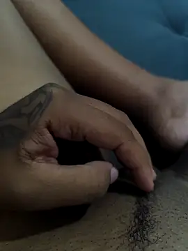 Snapshot of santosss__19 chatting on 03/26/26, 12:06 santosss 19 online show from 03/26/26, 12:06