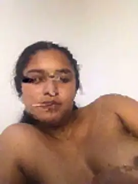 Snapshot of LiaRose- chatting on 03/25/26, 09:10 LiaRose- online show from 03/25/26, 09:10