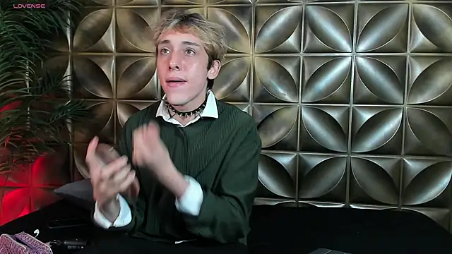 DannyParker  online show from 02/03/26, 04:43