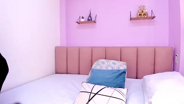 sam doll  online show from 04/13/26, 07:19