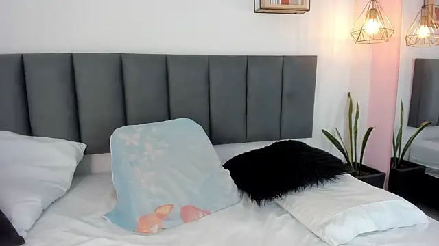 sam doll  online show from 05/25/26, 07:20