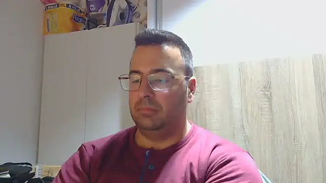 Snapshot of VanillaTime78-Jorge chatting on 04/14/26, 10:05 VanillaTime78-Jorge online show from 04/14/26, 10:05