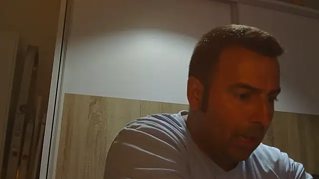 Snapshot of VanillaTime78-Jorge chatting on 07/26/26, 07:43 VanillaTime78-Jorge online show from 07/26/26, 07:43