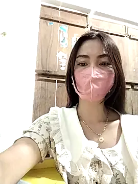 Snapshot of Baby-sexytits2026 chatting on 03/08/26, 02:04 Baby-sexytits2026 online show from 03/08/26, 02:04