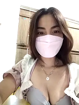 Snapshot of Baby-sexytits2026 chatting on 04/03/26, 01:03 Baby-sexytits2026 online show from 04/03/26, 01:03