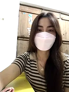 Snapshot of Baby-sexytits2026 chatting on 04/09/26, 08:58 Baby-sexytits2026 online show from 04/09/26, 08:58