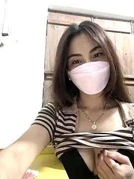 Snapshot of Baby-sexytits2026 chatting on 04/14/26, 11:16 Baby-sexytits2026 online show from 04/14/26, 11:16