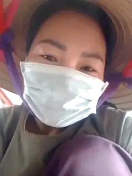 YIYI-502 online show from 02/28/26, 06:36