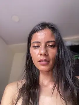 Snapshot of Esperanza_GS chatting on 06/12/26, 04:39 Esperanza GS online show from 06/12/26, 04:39