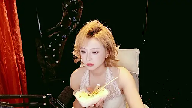 Lady-Mia777 online show from 03/05/26, 05:14