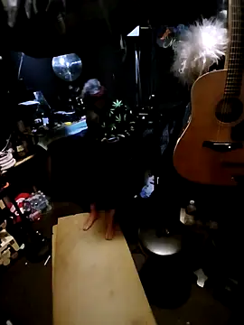 Snapshot of AllucyLu chatting on 02/15/26, 06:32 AllucyLu online show from 02/15/26, 06:32