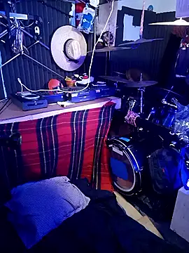 Snapshot of AllucyLu chatting on 03/02/26, 05:08 AllucyLu online show from 03/02/26, 05:08