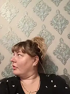 Snapshot of KristinaLowq chatting on 04/04/26, 04:04 KristinaLowq online show from 04/04/26, 04:04