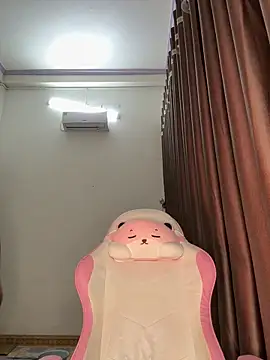 wang1472581 online show from 02/08/26, 09:23