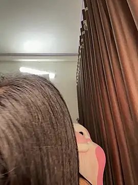 wang1472581 online show from 02/12/26, 08:20