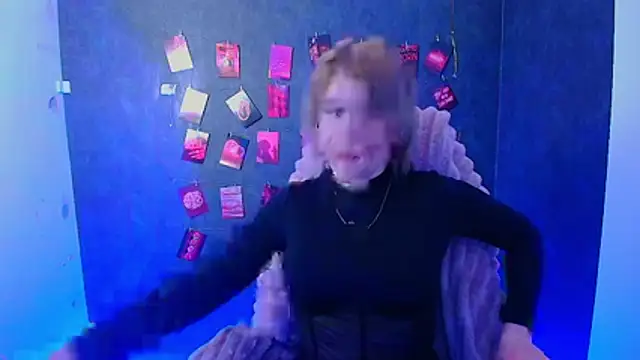 Snapshot of CuttieEmma chatting on 02/10/26, 07:01 CuttieEmma online show from 02/10/26, 07:01