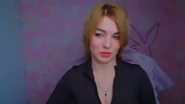 Snapshot of CuttieEmma chatting on 02/26/26, 12:37 CuttieEmma online show from 02/26/26, 12:37