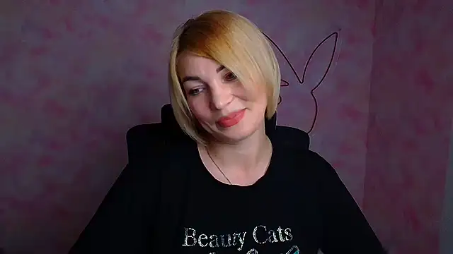 Snapshot of CuttieEmma chatting on 06/23/26, 11:41 CuttieEmma online show from 06/23/26, 11:41