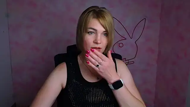 Snapshot of CuttieEmma chatting on 06/29/26, 10:15 CuttieEmma online show from 06/29/26, 10:15