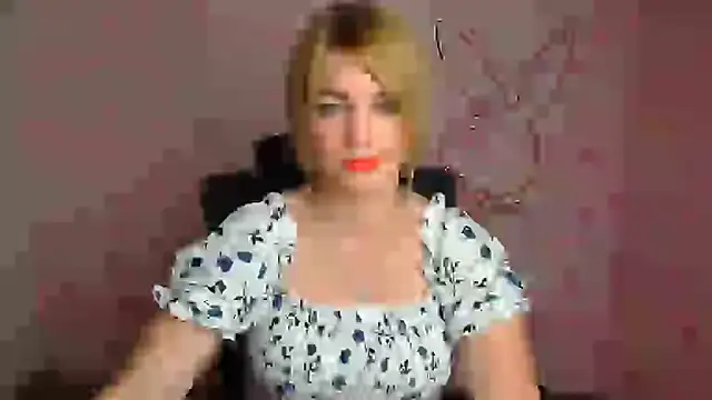 Snapshot of CuttieEmma chatting on 07/14/26, 11:38 CuttieEmma online show from 07/14/26, 11:38