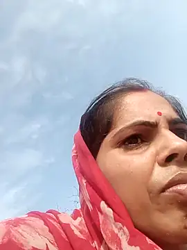 Snapshot of Priyakoli4568 chatting on 04/30/26, 02:07 Priyakoli4568 online show from 04/30/26, 02:07