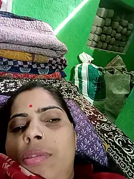 Snapshot of Priyakoli4568 chatting on 05/09/26, 04:06 Priyakoli4568 online show from 05/09/26, 04:06