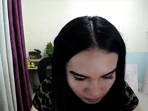 Snapshot of devine_goddess chatting on 06/19/26, 12:48 devine goddess online show from 06/19/26, 12:48