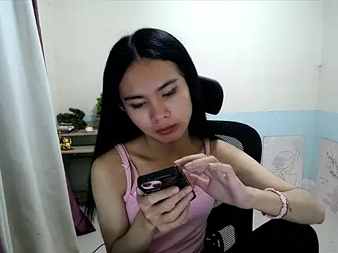 Snapshot of devine_goddess chatting on 06/26/26, 12:15 devine goddess online show from 06/26/26, 12:15