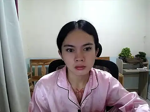 Snapshot of devine_goddess chatting on 07/10/26, 03:00 devine goddess online show from 07/10/26, 03:00