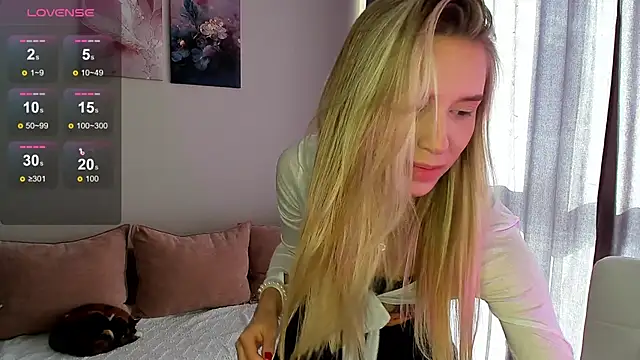 Snapshot of Elysia_kiss chatting on 03/01/26, 11:12 Elysia kiss online show from 03/01/26, 11:12