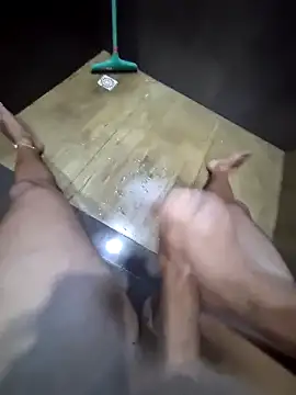 Snapshot of LucasSouza74185 chatting on 04/08/26, 08:53 LucasSouza74185 online show from 04/08/26, 08:53