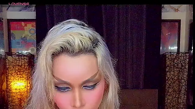 Snapshot of SeductiveSamanthaTS chatting on 07/15/26, 08:25 SeductiveSamanthaTS online show from 07/15/26, 08:25