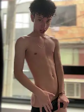 Snapshot of yoursexyjose chatting on 03/09/26, 07:18 yoursexyjose online show from 03/09/26, 07:18