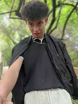 Snapshot of yoursexyjose chatting on 03/23/26, 07:51 yoursexyjose online show from 03/23/26, 07:51