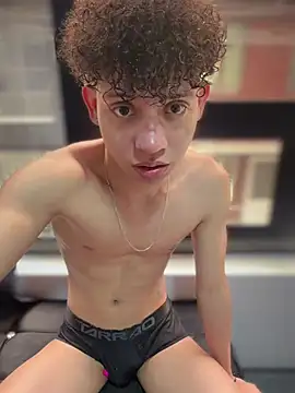 Snapshot of yoursexyjose chatting on 03/28/26, 06:07 yoursexyjose online show from 03/28/26, 06:07