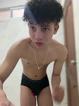 Snapshot of yoursexyjose chatting on 03/31/26, 06:30 yoursexyjose online show from 03/31/26, 06:30