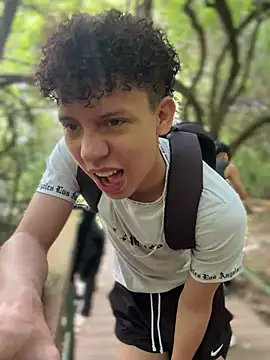 Snapshot of yoursexyjose chatting on 04/12/26, 06:13 yoursexyjose online show from 04/12/26, 06:13