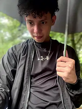 Snapshot of yoursexyjose chatting on 04/13/26, 07:08 yoursexyjose online show from 04/13/26, 07:08